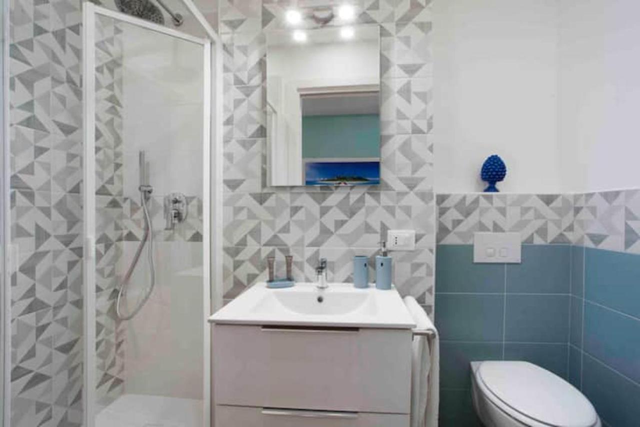 Lovely In Center Of Apartment *